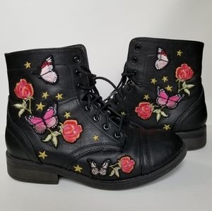 Steve Madden embroidered ankle combat boot